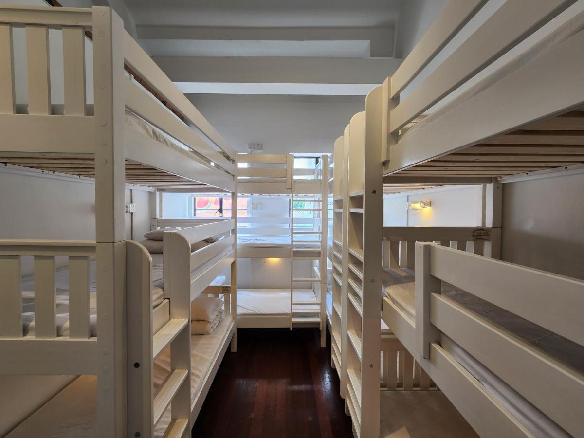Beat Arts Hostel At Chinatown Singapore Exterior photo