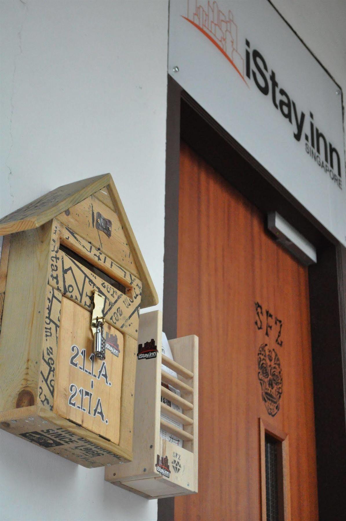 Beat Arts Hostel At Chinatown Singapore Exterior photo