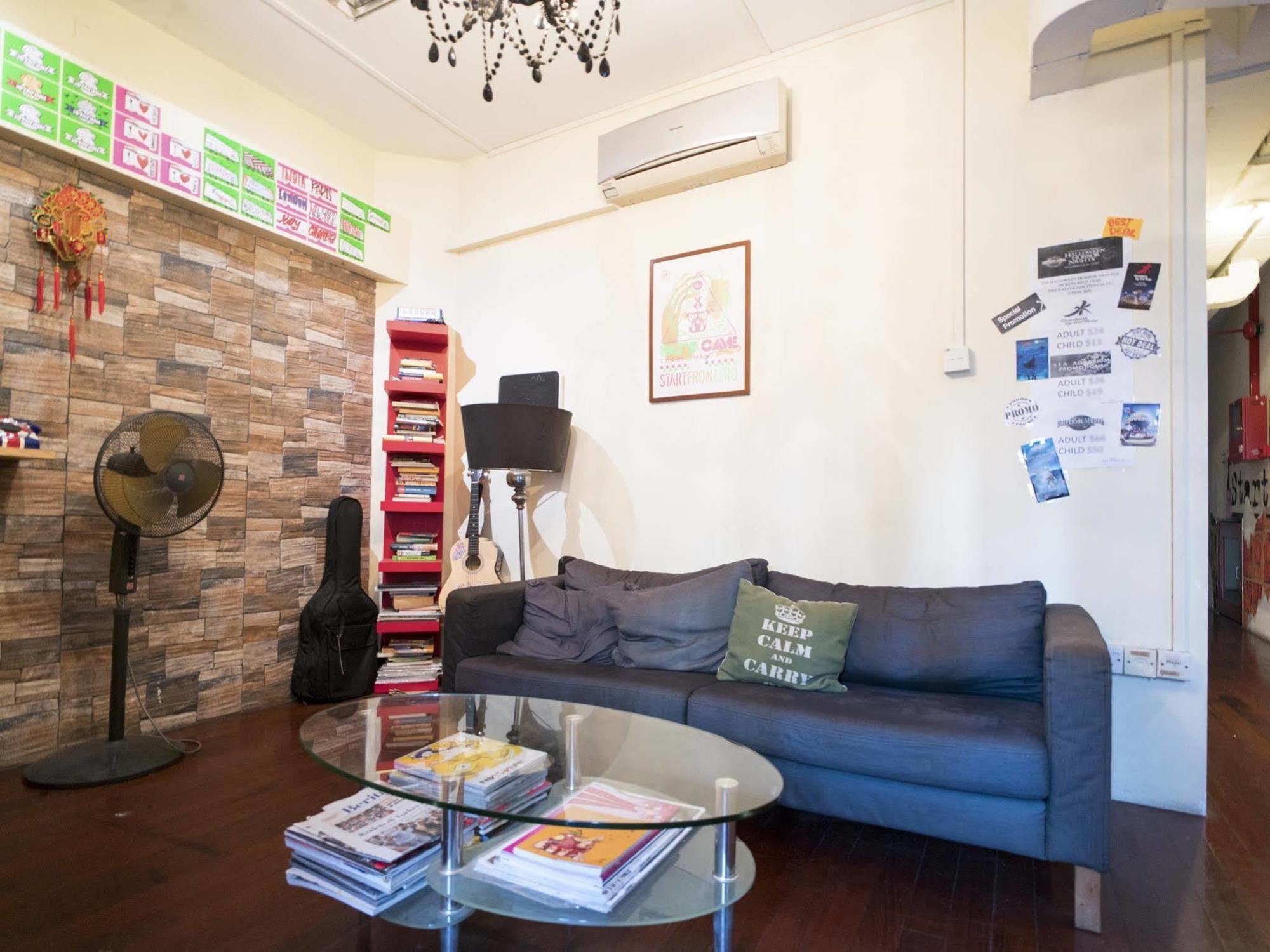 Beat Arts Hostel At Chinatown Singapore Exterior photo